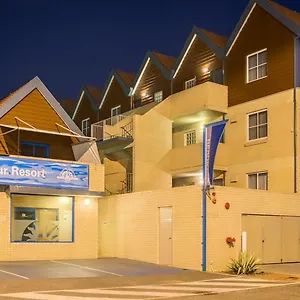 Апарт-отель Hillarys Harbour Перт